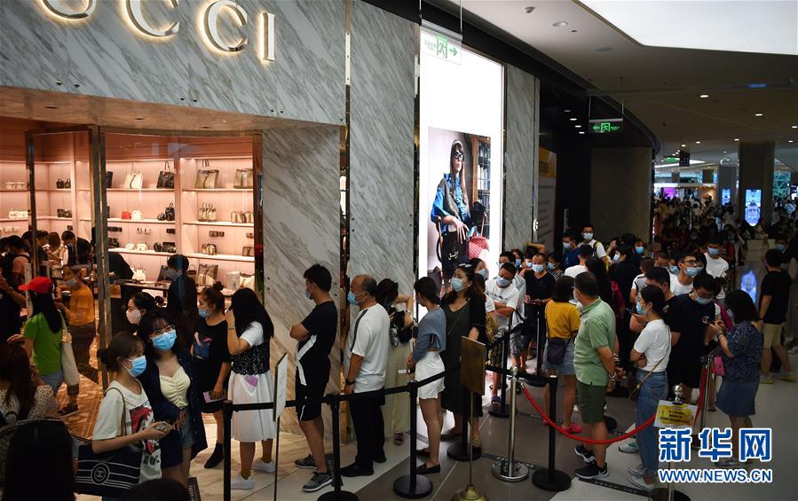 （經濟）（1）海南免稅購物火爆